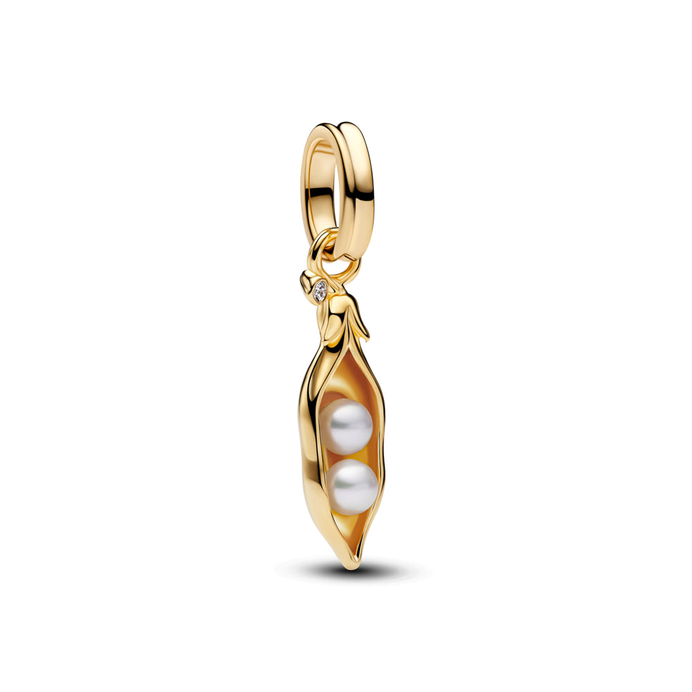Charm Dorado y Perlas Blancas