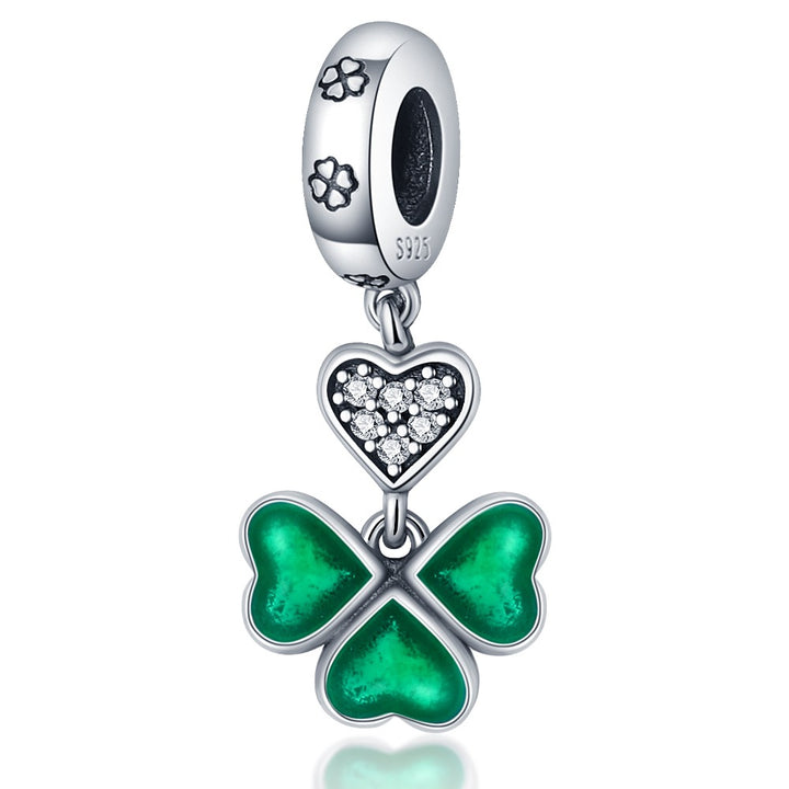 Trebol con Corazones Verdes