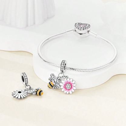 Amuleto de Abeja y Flor