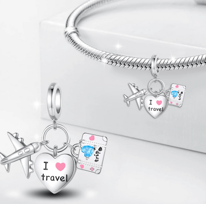 Avión, Corazón 'I Love Travel' y Maleta