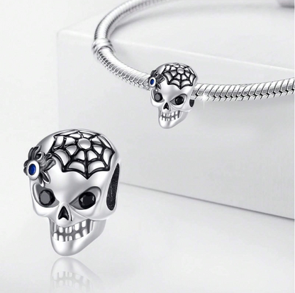 Calavera Con Telaraña