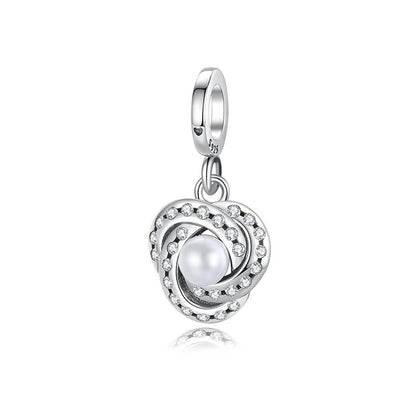Encanto de Perla con Espiral de Cristales