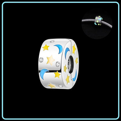 Clip Abalorio Luna & Estrellas Fluorescente